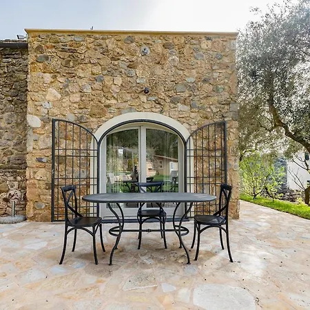 Lägenhet The Lemon House, With Private Garden At Le Manie, Finale Ligure
