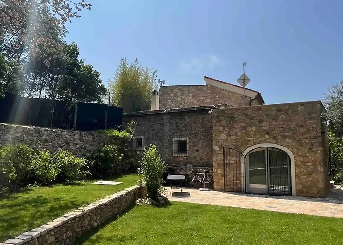 Apartamento The Lemon House, With Private Garden At Le Manie, Finale Ligure