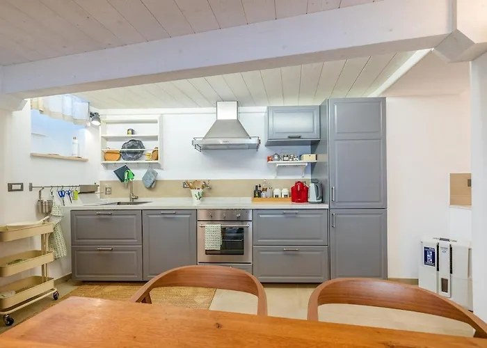 Apartamento The Lemon House, With Private Garden At Le Manie, Finale Ligure Varigotti