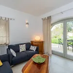 The Lemon House, With Private Garden At Le Manie, Finale Ligure *