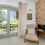 Apartment The Lemon House, With Private Garden At Le Manie, Finale Ligure