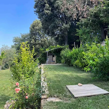The Lemon House, With Private Garden At Le Manie, Finale Ligure *