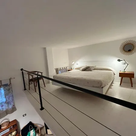 Apartament The Lemon House, With Private Garden At Le Manie, Finale Ligure *
