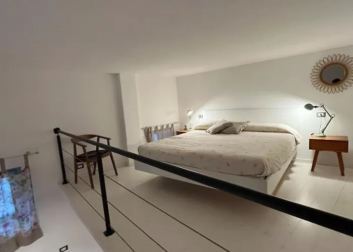 Apartmán The Lemon House, With Private Garden At Le Manie, Finale Ligure *