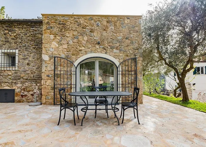 Apartmán The Lemon House, With Private Garden At Le Manie, Finale Ligure